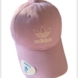 Adidas Women’s Light Purple Fit Hat! Brand new with tags!!
